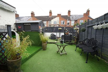 2 bedroom Terraced House for sale in Cartwright Street, Loughborough, LE11
