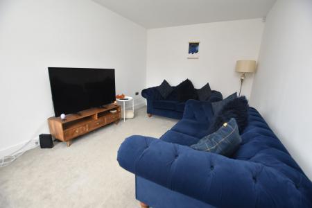 5 bedroom Detached house for sale in Dragonfly Close, East Leake, LE12