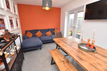 5 bedroom Detached house for sale in Dragonfly Close, East Leake, LE12