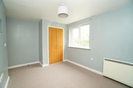 2 bedroom Flat for sale in Goods Yard Close, Loughborough, LE11