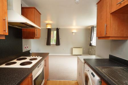 2 bedroom Flat for sale in Goods Yard Close, Loughborough, LE11