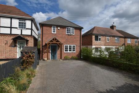 3 bedroom Detached house for sale in The Green, Long Whatton, LE12
