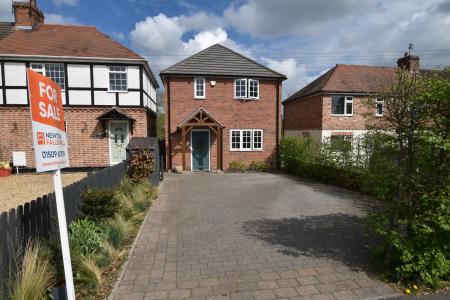 3 bedroom Detached house for sale in The Green, Long Whatton, LE12
