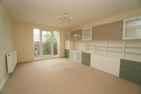 2 bedroom Town house for sale in Highland Drive, Loughborough, LE11
