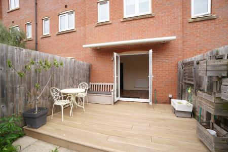 2 bedroom Town house for sale in Highland Drive, Loughborough, LE11