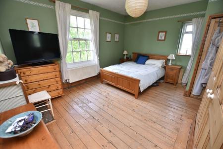 4 bedroom Detached house for sale in Nottingham Road, Cotes, LE12