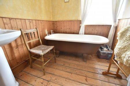 4 bedroom Detached house for sale in Nottingham Road, Cotes, LE12