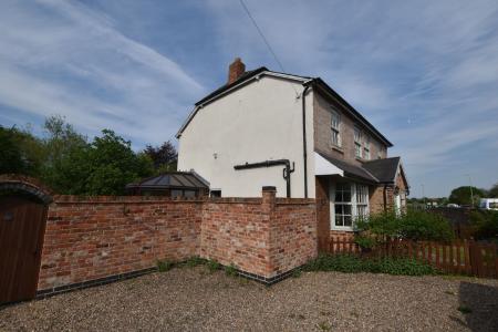 4 bedroom Detached house for sale in Nottingham Road, Cotes, LE12