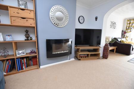 3 bedroom Semi-detached house for sale in Lyall Close, Loughborough, LE11
