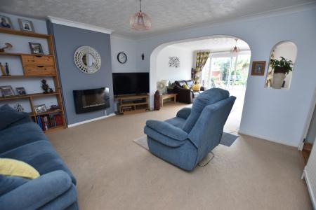 3 bedroom Semi-detached house for sale in Lyall Close, Loughborough, LE11