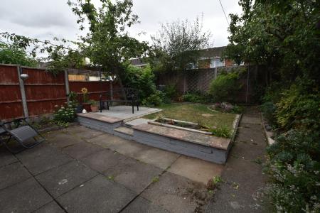 3 bedroom Semi-detached house for sale in Lyall Close, Loughborough, LE11