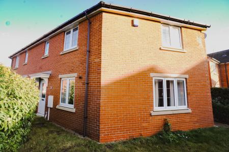3 bedroom Semi-detached house for sale in Newman Close, Loughborough, LE11