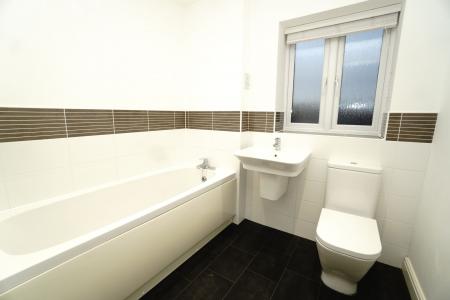 3 bedroom Semi-detached house for sale in Newman Close, Loughborough, LE11