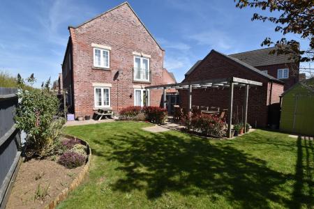 5 bedroom Detached house for sale in Southfield Avenue, Sileby, LE12