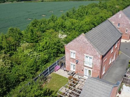 5 bedroom Detached house for sale in Southfield Avenue, Sileby, LE12