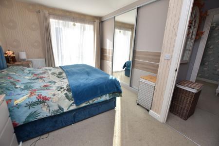 5 bedroom Detached house for sale in Southfield Avenue, Sileby, LE12