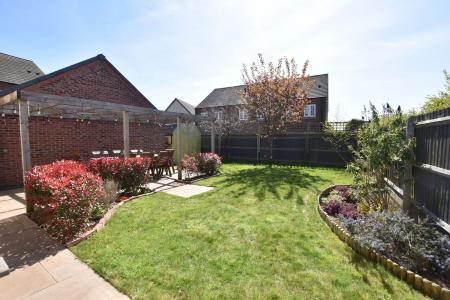 5 bedroom Detached house for sale in Southfield Avenue, Sileby, LE12