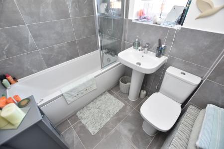 3 bedroom End of terrace house for sale in Bedford Court, Kegworth, DE74