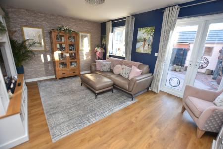 3 bedroom End of terrace house for sale in Bedford Court, Kegworth, DE74