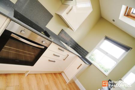 2 bedroom Terraced House for sale in West Leake Road, East Leake, LE12