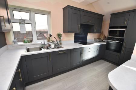3 bedroom Semi-detached house for sale in Garendon Road, Shepshed, LE12