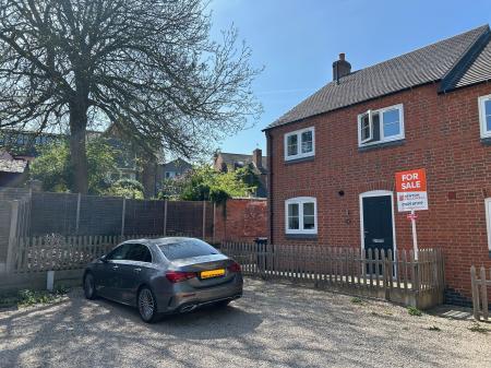 Marriott Court, Kegworth, DE74