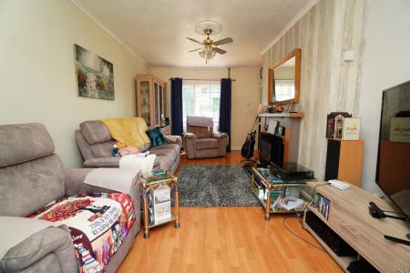 3 bedroom Semi-detached house for sale in New Ashby Road, Loughborough, LE11