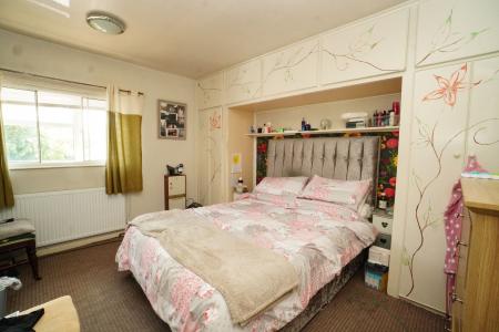 3 bedroom Semi-detached house for sale in New Ashby Road, Loughborough, LE11