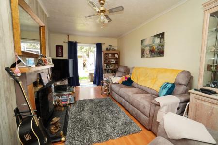 3 bedroom Semi-detached house for sale in New Ashby Road, Loughborough, LE11