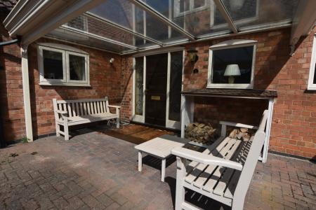 4 bedroom Semi-detached house for sale in Park Lane, Sutton Bonington, LE12