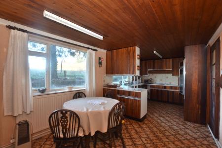 5 bedroom Semi-detached house for sale in Rempstone Road, Belton, LE12