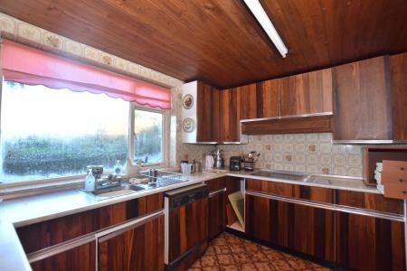 5 bedroom Semi-detached house for sale in Rempstone Road, Belton, LE12