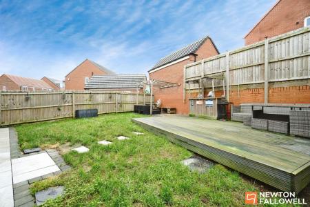 4 bedroom Detached house for sale in Badger Close, East Leake, LE12