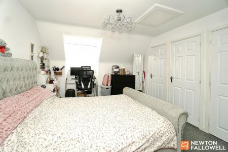 4 bedroom Detached house for sale in Badger Close, East Leake, LE12