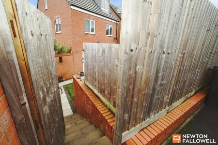 4 bedroom Detached house for sale in Badger Close, East Leake, LE12