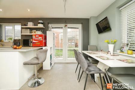 4 bedroom Detached house for sale in Badger Close, East Leake, LE12