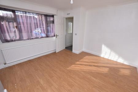 3 bedroom Semi-detached house for sale in Barrett Drive, Loughborough, LE11