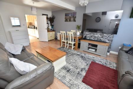 3 bedroom Semi-detached house for sale in Bottleacre Lane, Loughborough, LE11