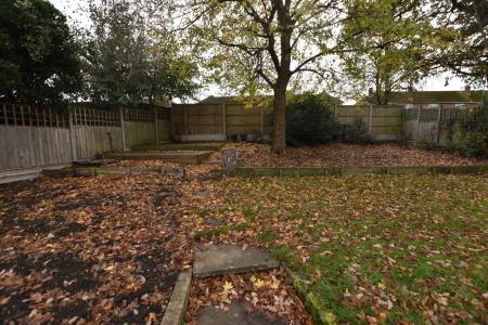 4 bedroom Detached house for sale in Butterley Drive, Loughborough, LE11