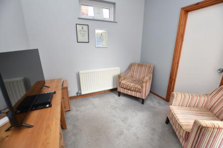 4 bedroom Detached house for sale in Butterley Drive, Loughborough, LE11