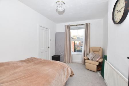 2 bedroom Terraced House for sale in Cartwright Street, Loughborough, LE11