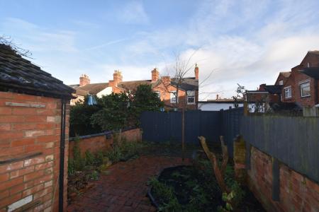 2 bedroom Terraced House for sale in Cartwright Street, Loughborough, LE11