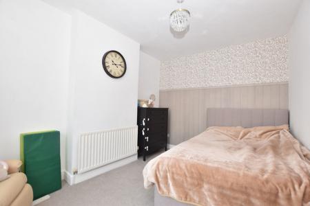 2 bedroom Terraced House for sale in Cartwright Street, Loughborough, LE11