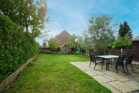 3 bedroom Semi-detached house for sale in Charnwood Avenue, Sutton Bonington, LE12