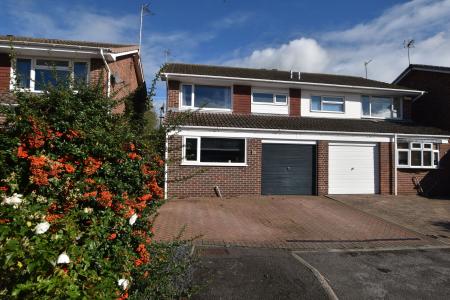 Charnwood Fields, Sutton Bonington, LE12