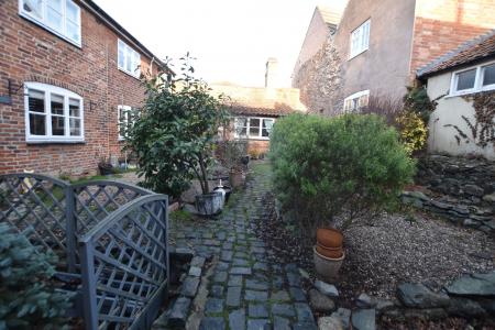 3 bedroom Cottage for sale in Church Street, Shepshed, LE12