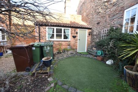 3 bedroom Cottage for sale in Church Street, Shepshed, LE12