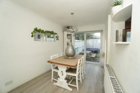 3 bedroom Semi-detached house for sale in Conway Close, Loughborough, LE11