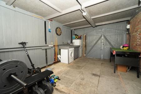 3 bedroom Semi-detached house for sale in Conway Close, Loughborough, LE11