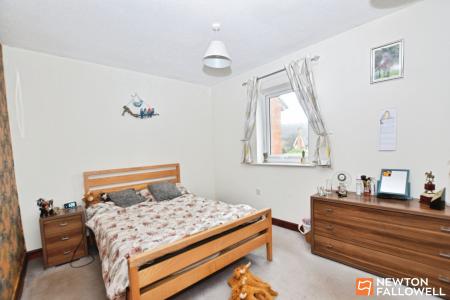 2 bedroom Terraced House for sale in Crawshaw Close, Long Whatton, LE12